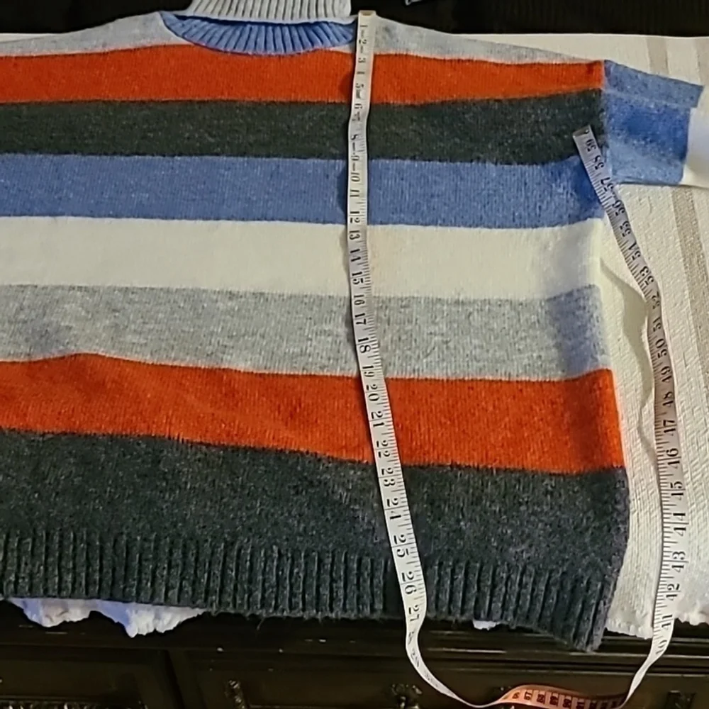 Milan kisses striped turtleneck sweater Sz XL (#650) excellent condition.